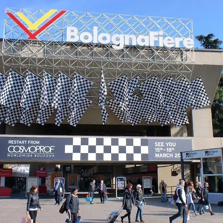 700m From Fiera House Bologna
